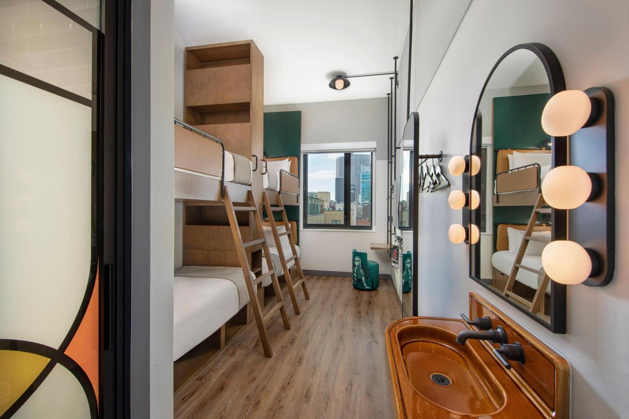Moxy Nyc Lower East Side New York Exteriör bild