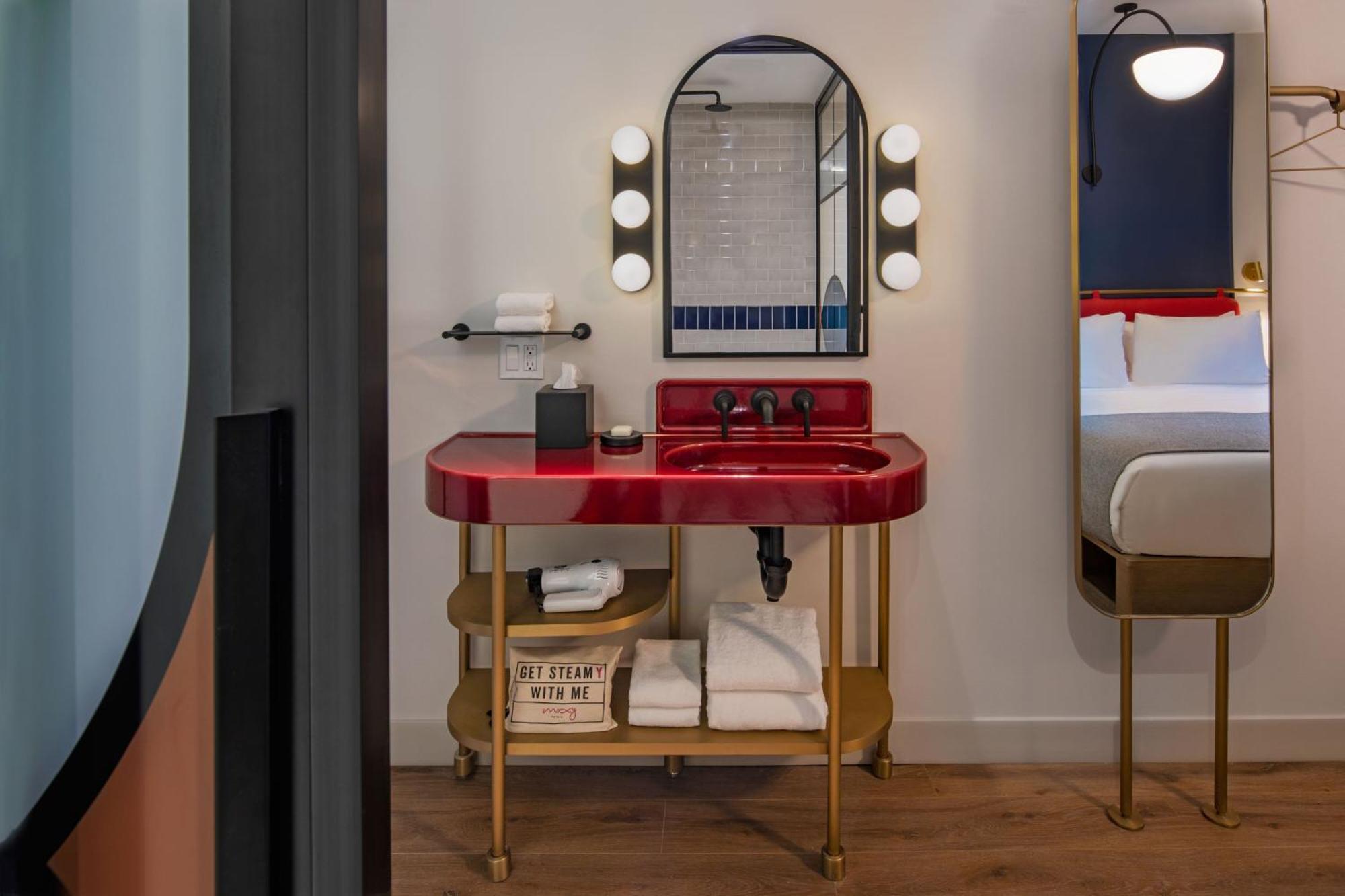 Moxy Nyc Lower East Side New York Exteriör bild